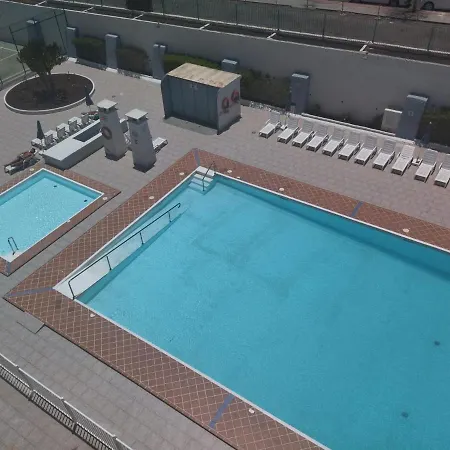 5 Min Walk From Yumbo 216 Apartament *