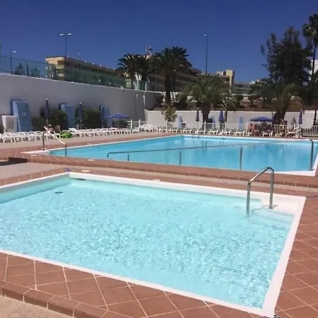 Apartament 5 Min Walk From Yumbo 216
