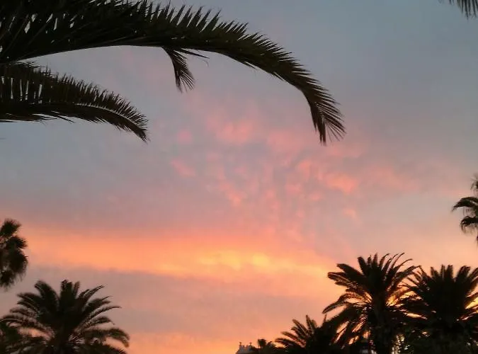 Daire 5 Min Walk From Yumbo 216 *