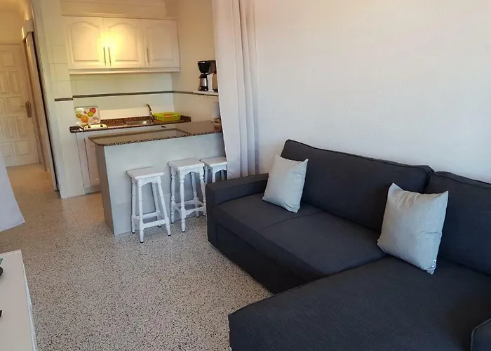 Daire 5 Min Walk From Yumbo 216